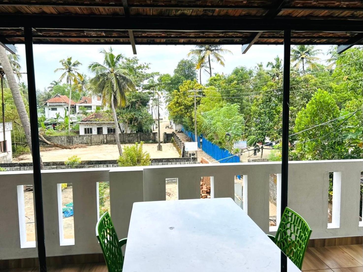 Marari Beach Cleetus Homestay Mararikulam Bagian luar foto