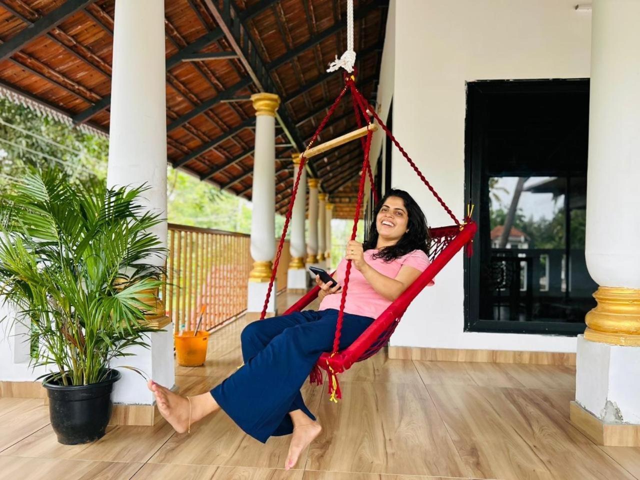 Marari Beach Cleetus Homestay Mararikulam Bagian luar foto